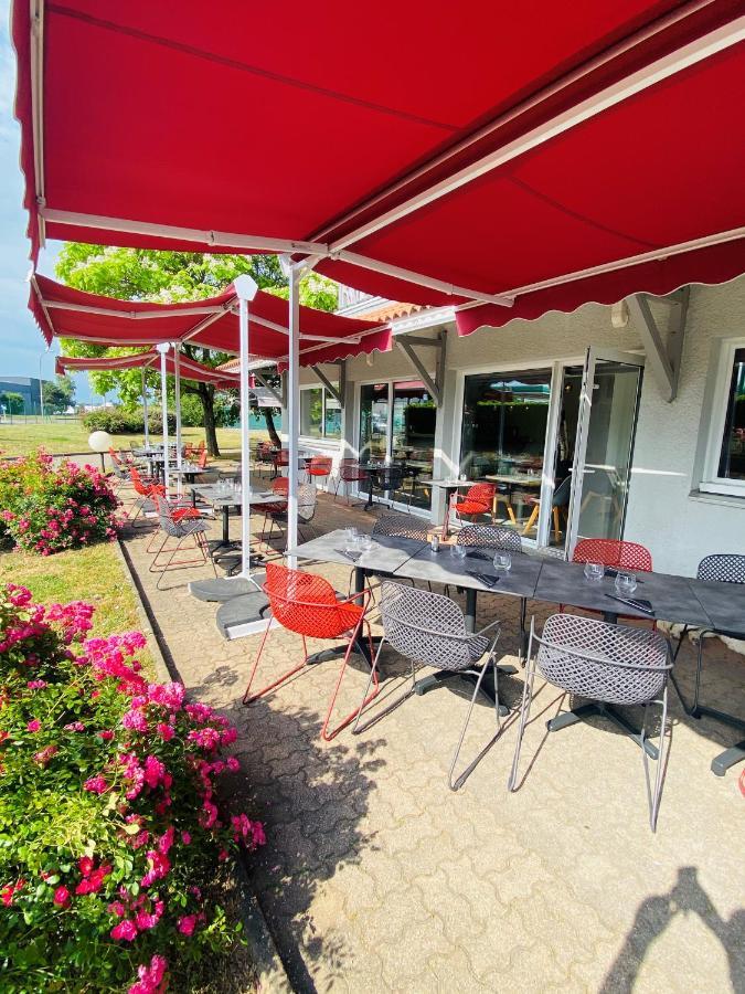 Logis Cris Hotel Et Restaurant, Lyon Sud-Est Corbas Dış mekan fotoğraf