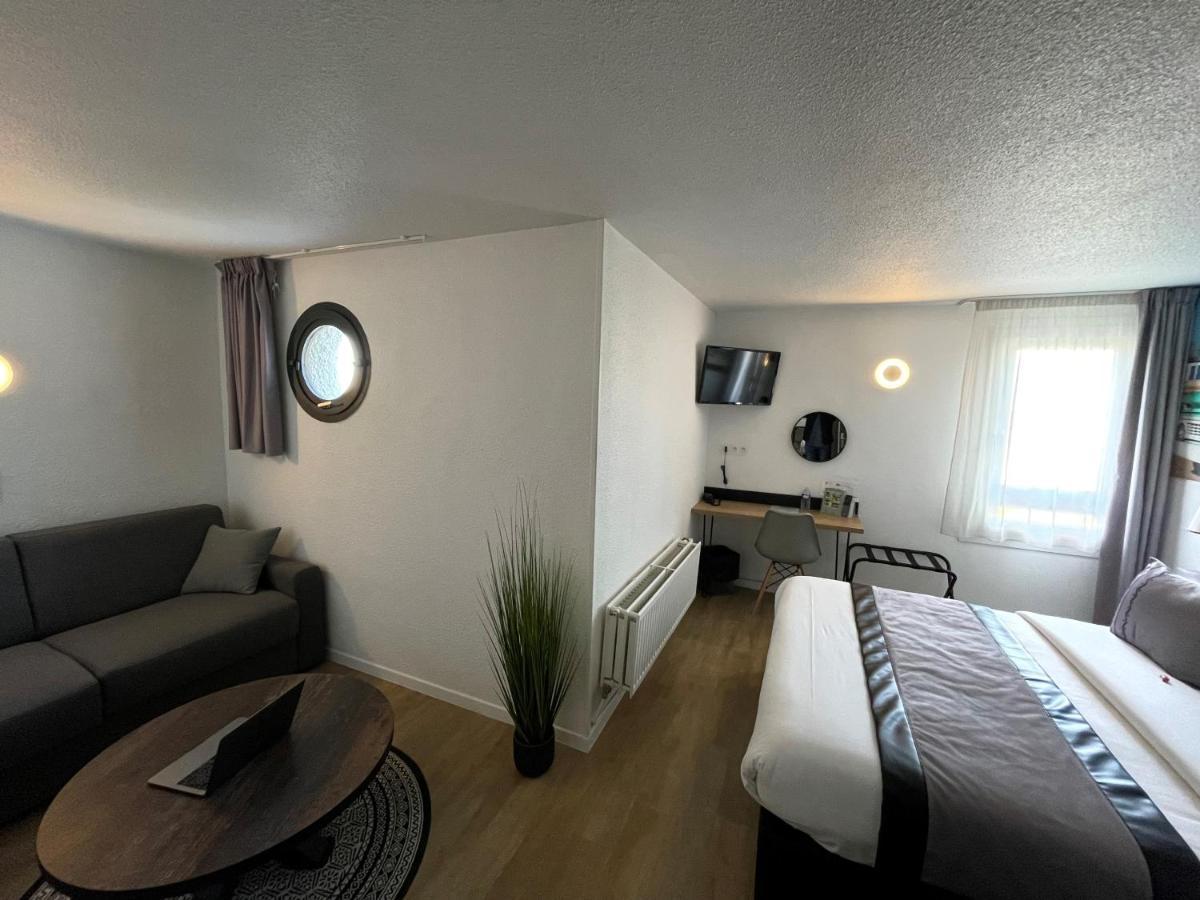 Logis Cris Hotel Et Restaurant, Lyon Sud-Est Corbas Dış mekan fotoğraf